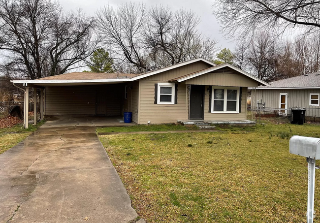 Building Photo - Beautiful 4 bedroom home in the Rose District