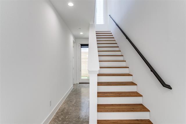 Photo - 5714 Lindell Ave