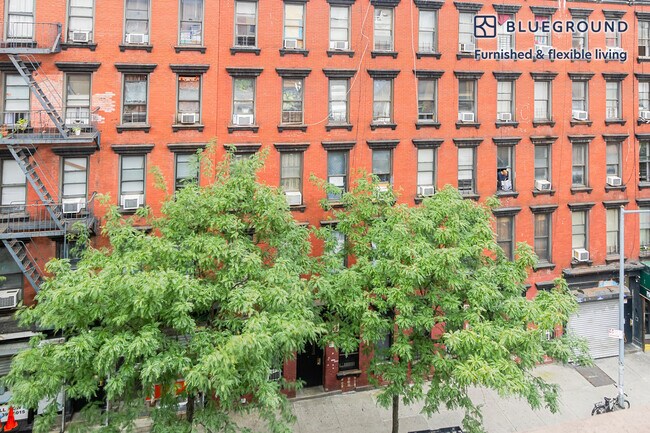 Photo - 515 W 47th St Apartment Unit FL5-ID1878