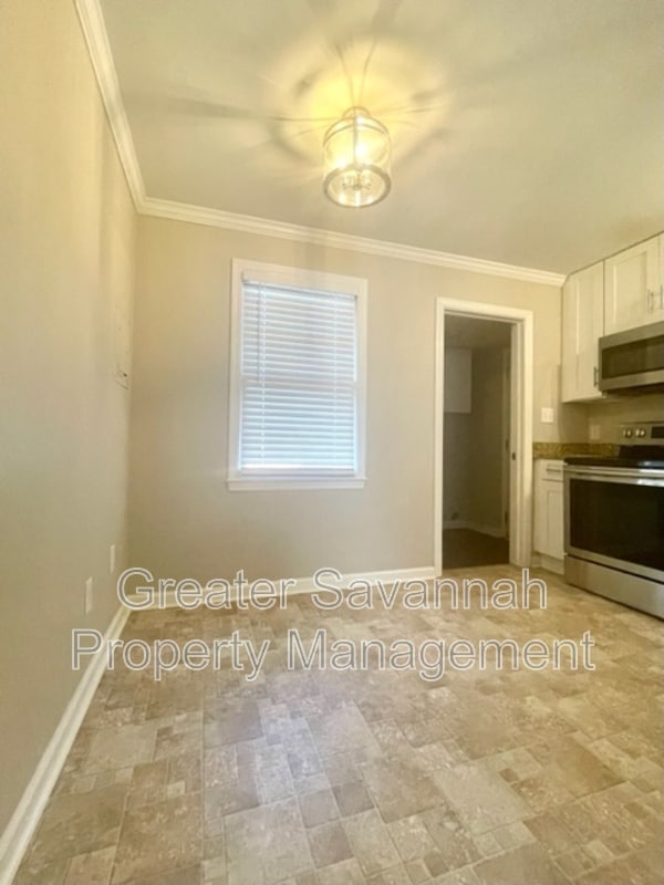 Photo - 2114 E 62nd St