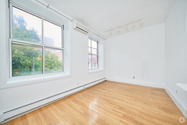 Building Photo - 1960 Madison Ave Unit #2 Rental