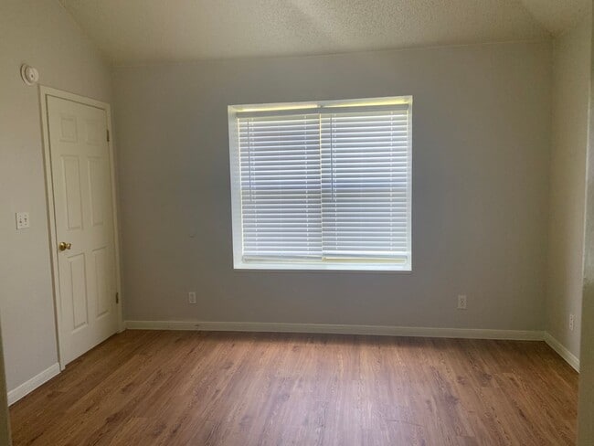 Photo - 2503 Marlin Dr