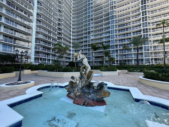 Building - 7601 E Treasure Dr Unit 2302