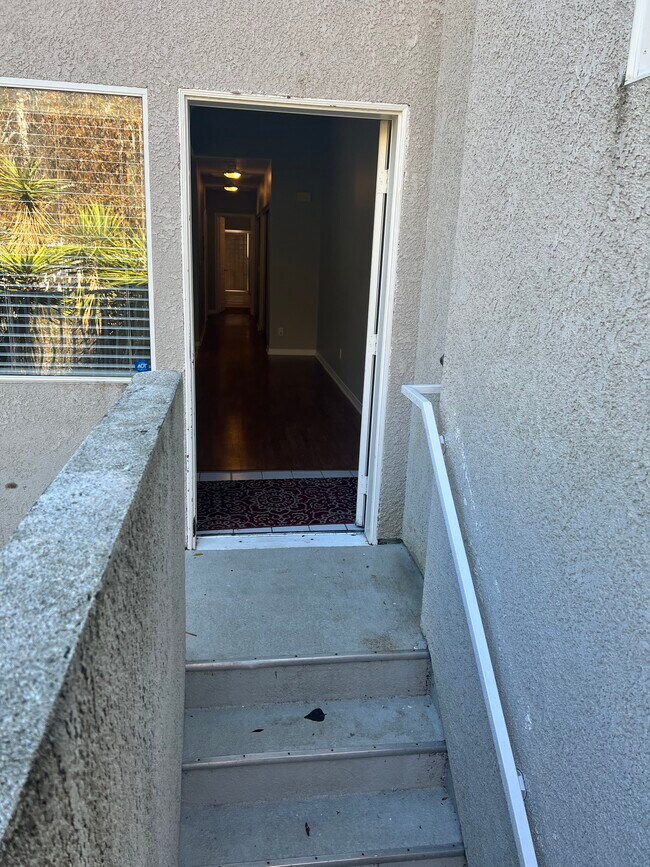 3709 Las Flores Canyon Rd Condo Unit D Condo for Rent in Malibu, CA