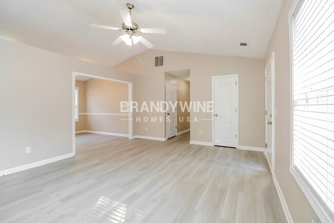 Photo - 35 Dews Trail