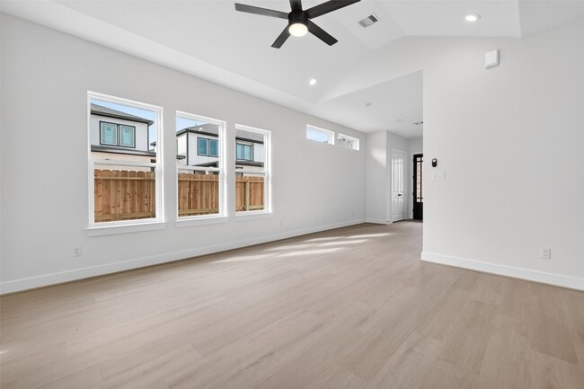 Photo - 4340 Avron Dr