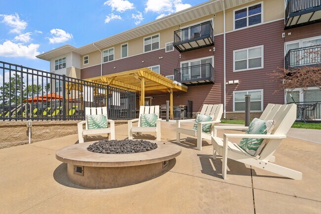 Photo - Eastwood Ridge