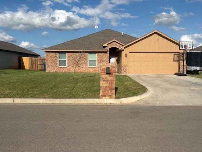 Great home located in Cache, OK. Mountain ... - Great home located in Cache, OK. Mountain ...