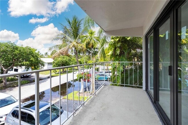 Photo - Harbor Beach House Apartments