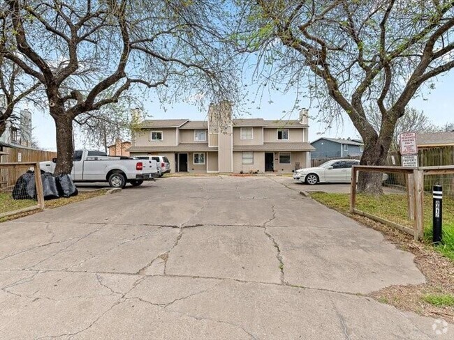 Building Photo - 8412 Garcreek Cir Rental