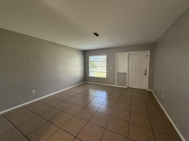 Photo - 474 Briarwood Rd