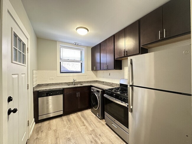 Photo - 1122 Maple Ave Unit J01W