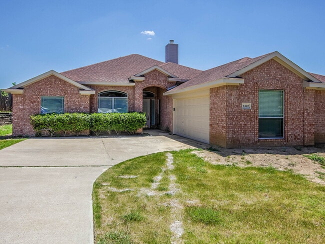 Building Photo - 6428 Canyon Lake Dr Rental