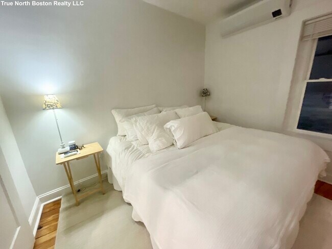 Photo - 206 Hanover St Unidad 2