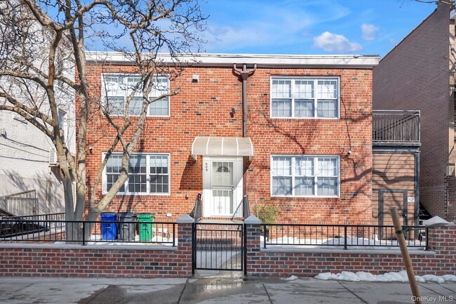 Building Photo - 609 Ovington Ave Unit 1