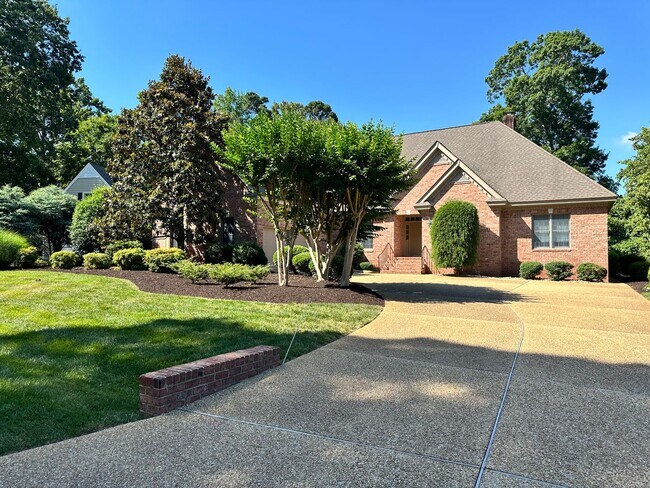 Beautiful home for rent in Fords Colony! A... - Beautiful home for rent in Fords Colony! A...