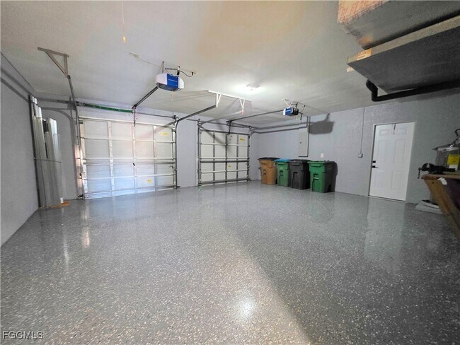 Photo - 1625 N Gator Cir