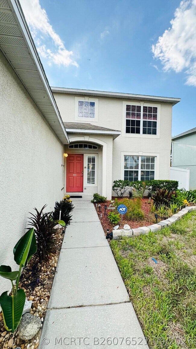 523 Stonewall Ave