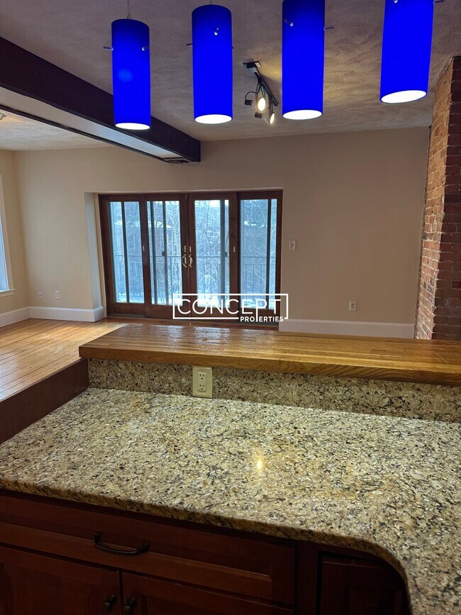 Photo - 28 Beacon St Unit 2-CP