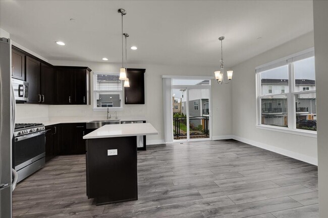 Photo - 29W710 Cambridge Ct