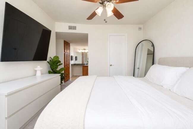 5995 N 78th St Unidad SI ID1540138P