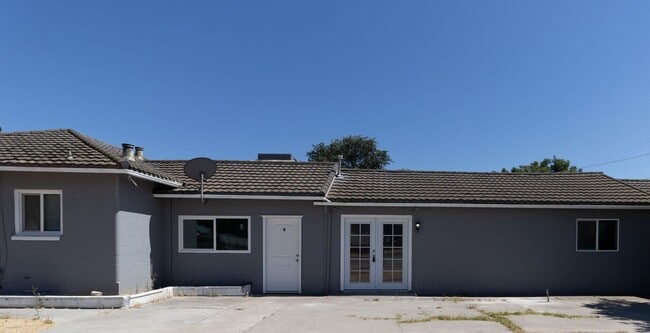 Building Photo - Newly Remodeled 2x1 in Newman!!! Rental