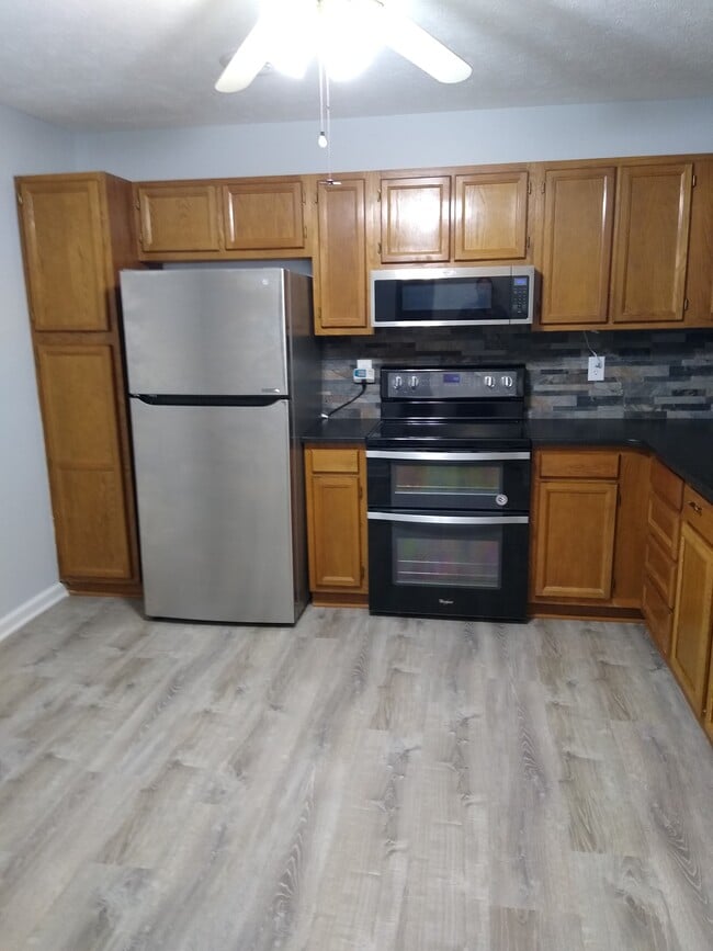 Photo - 103 Pinewood Dr Unit 103