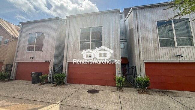 Photo - 2605 Calumet St