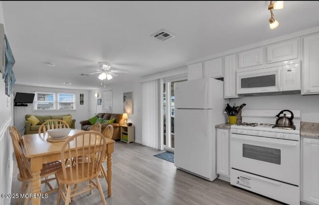 Photo - 2020 Baltimore Ave