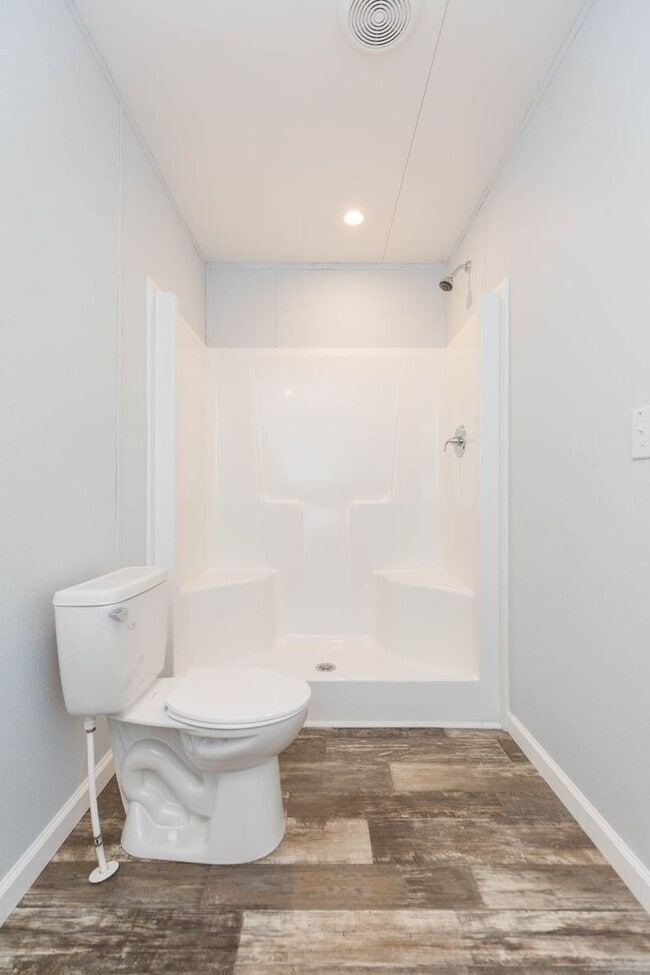 Photo - BEAUTIFUL 3/2 AVAILABLE NOW! $500 OFF FIRS...