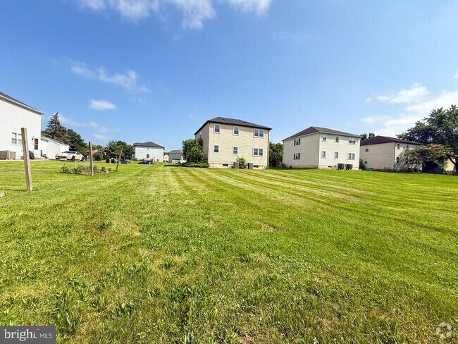 Building Photo - 265 Florence Dr Rental