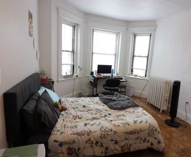 Apt 25 - 407 Huntington Ave Unit 2