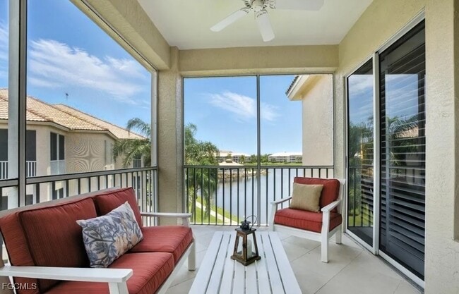 Photo - 17020 Willowcrest Way Unidad 301