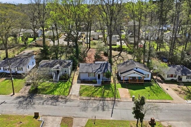 Photo - 250 Maple St