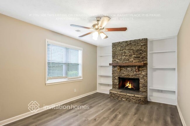 Photo - 185 Fox Meadow Dr