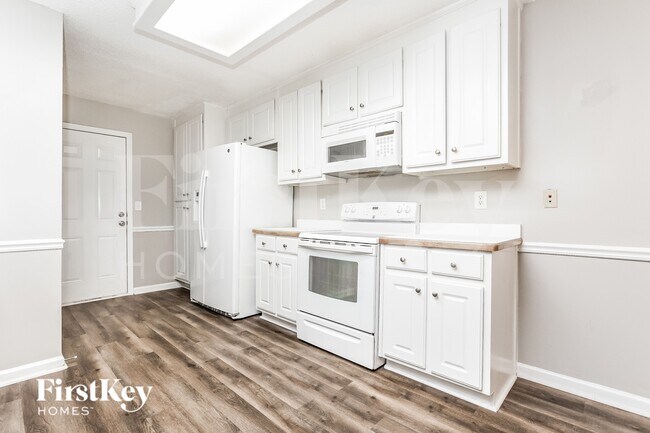 Photo - 352 Centennial Dr