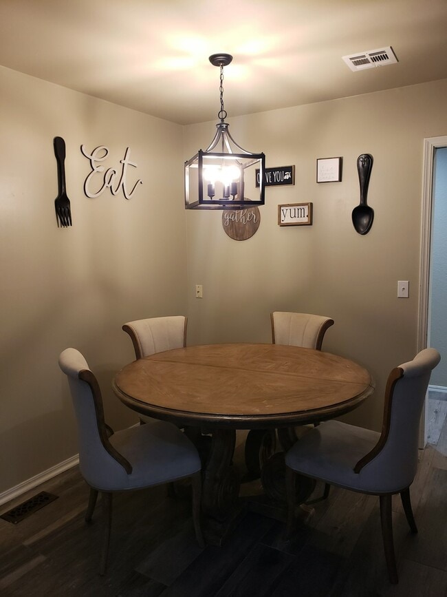 1508 Glenbrook Dr