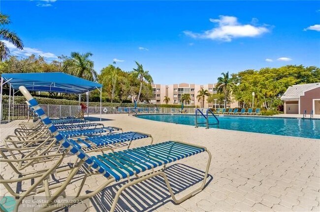 Photo - 7660 Trent Dr Unit 213