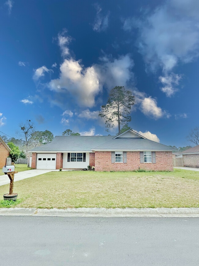 Photo - 714 Robin Hood Dr Casa