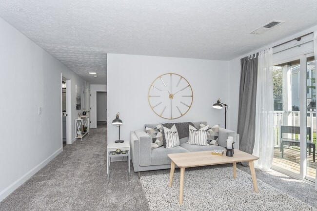 Photo - Hilltop Apartments