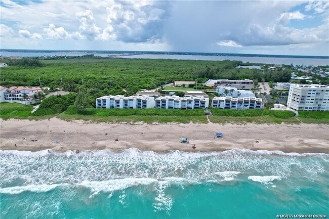 Building Photo - 11000 S Ocean Dr Unit 6I Rental