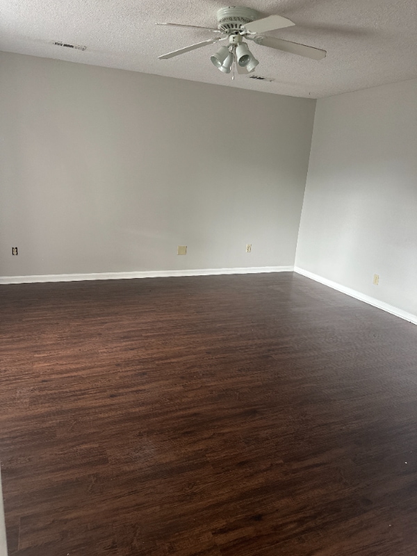 Photo - 622 4th St NE Unidad Highland 4