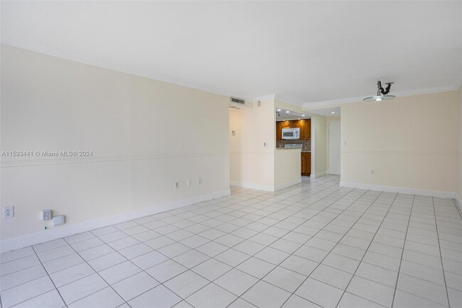 Photo - 150 SE 25th Rd Condo Unit 5D