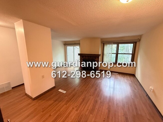 Townhouse Overlooking Pond Available Now, ... - Townhouse Overlooking Pond Available Now, ...
