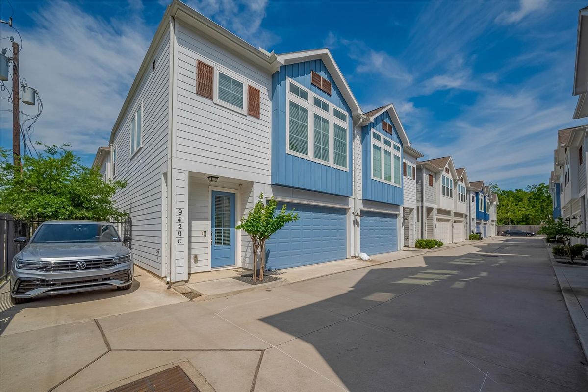 Photo - 9420 Kerrwood Ln Townhome