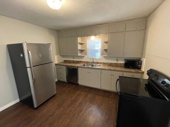 Photo - 4014 32nd St