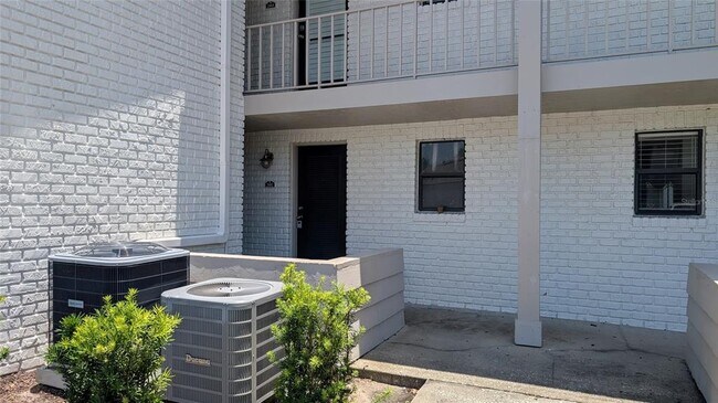 Photo - 2882 Plaza Terrace Dr Unit 2882
