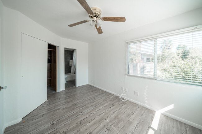 Photo - 4816 Bancroft St