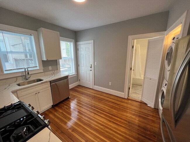Photo - 9/1 Brand new renovation 4BR/2BA in Porter Sq! w/d in unit!