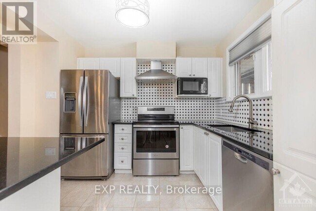 Photo - 259 Monterey Dr